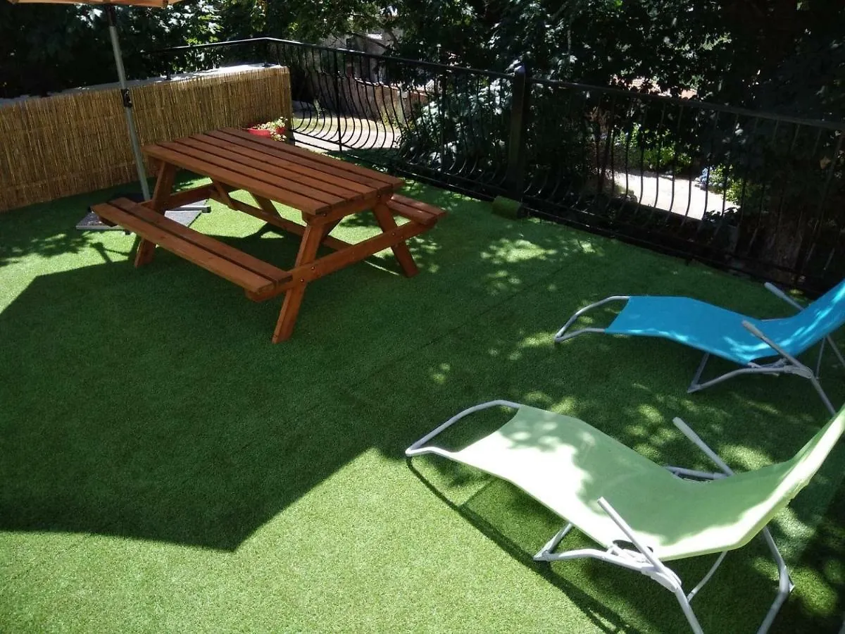 Holiday home Un Petit Coin De Paradis Gluiras France
